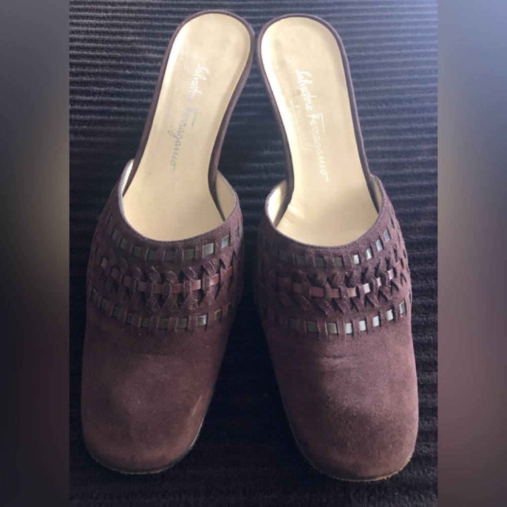 Salvatore Ferragamo Boutique Dark Brown Suede Mules Size 8  2A